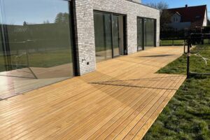 Lignia terras door A S Bloemmen uit Herselt 1